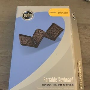 💕 3 for $15 Palm portable keyboard. Box open -not been used.